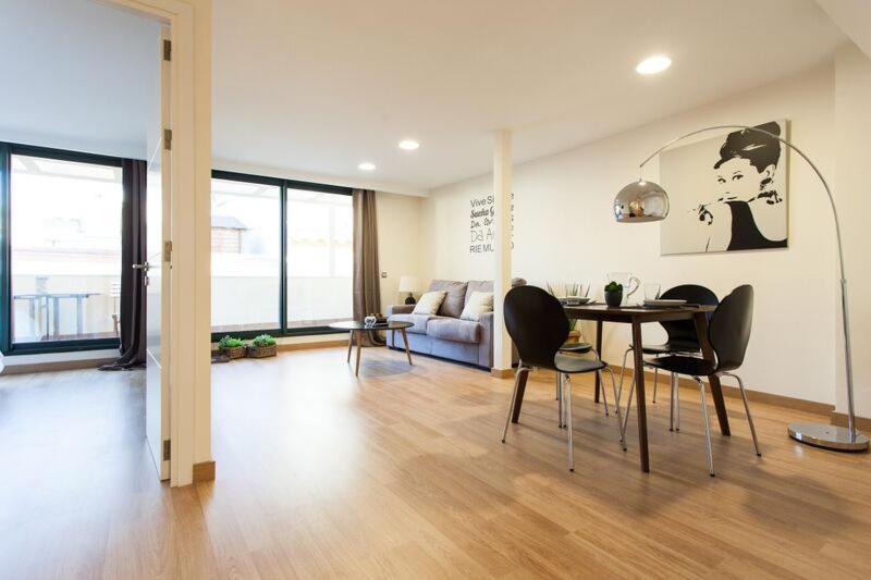 Apartments Ole - Albareda 24 Seville Ngoại thất bức ảnh
