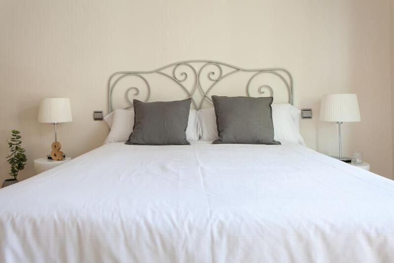Apartments Ole - Albareda 24 Seville Ngoại thất bức ảnh